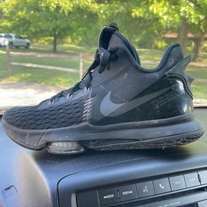 Lebron witness 5 nike shoes